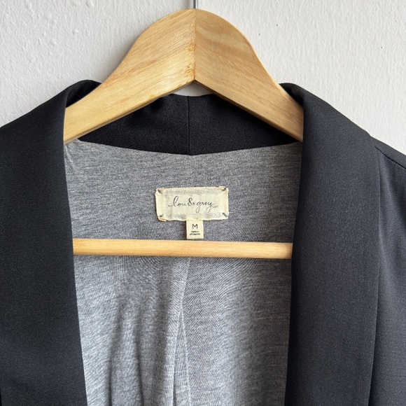 LOFT Black Blazer - Size Medium - Picture 2 of 5